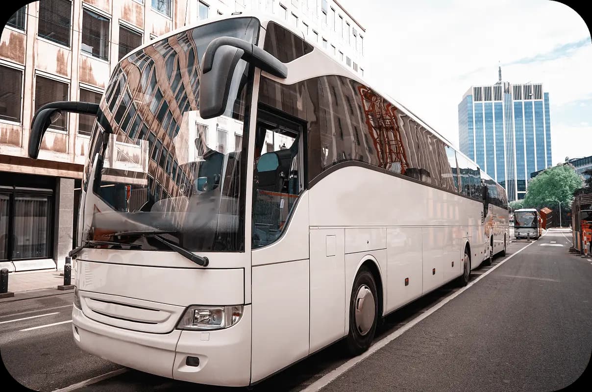 Hop-on hop-off ticket